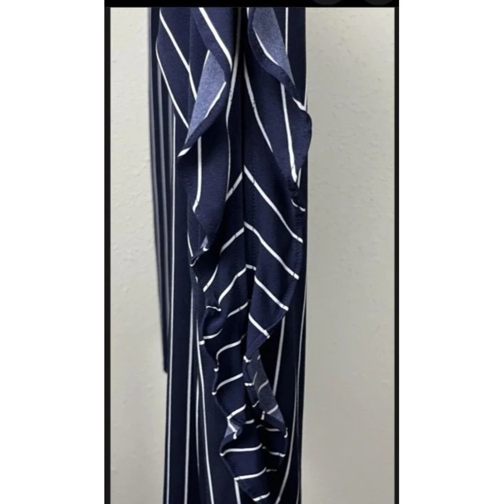 Banana Republic Peek a Boo Cut Out Ruffle Top Blouse Sz M Navy Stripe Stretchy - Picture 7 of 9